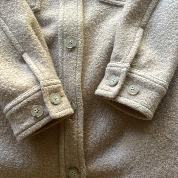 Aritzia Ganna regular length 
size XS tan color - Picture 2 of 4